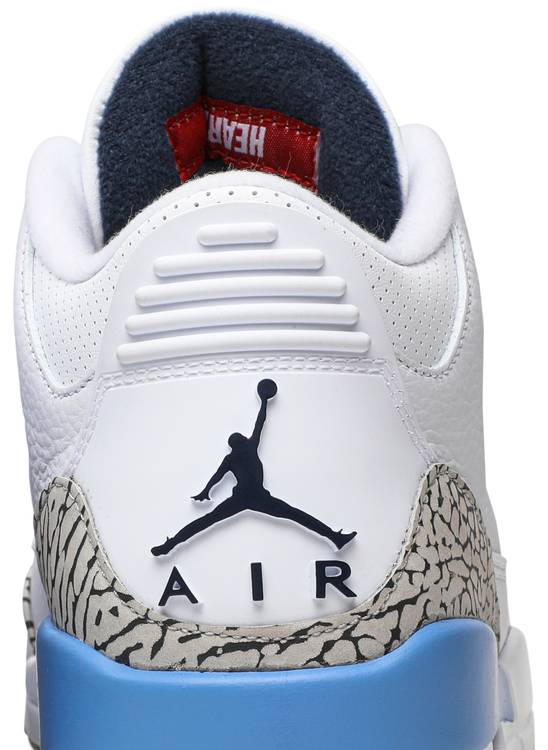 Air Jordan 3 Retro 'UNC'
