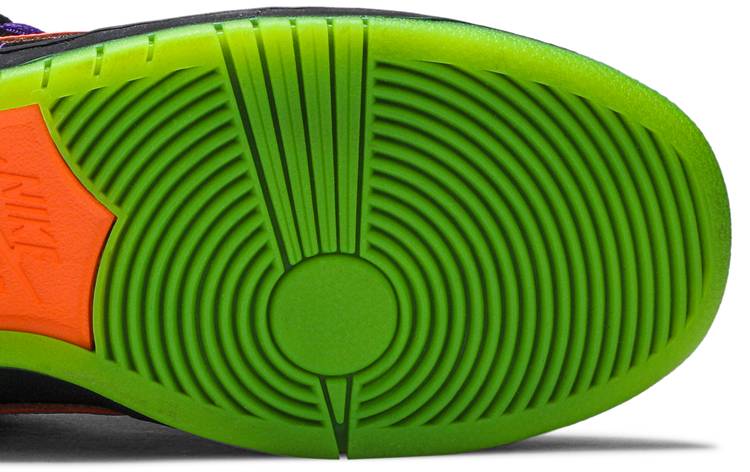 Dunk Low SB 'Night of Mischief'