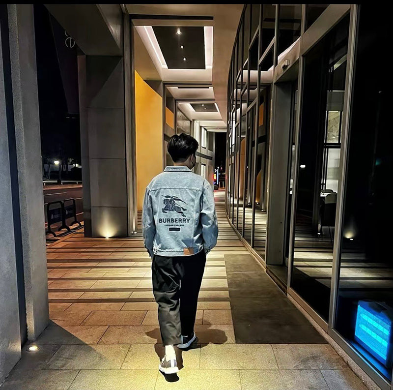 Supreme Burberry Denim Trucker Jacket Washed Blue