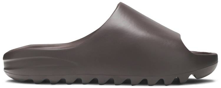 Yeezy Slides 'Soot'