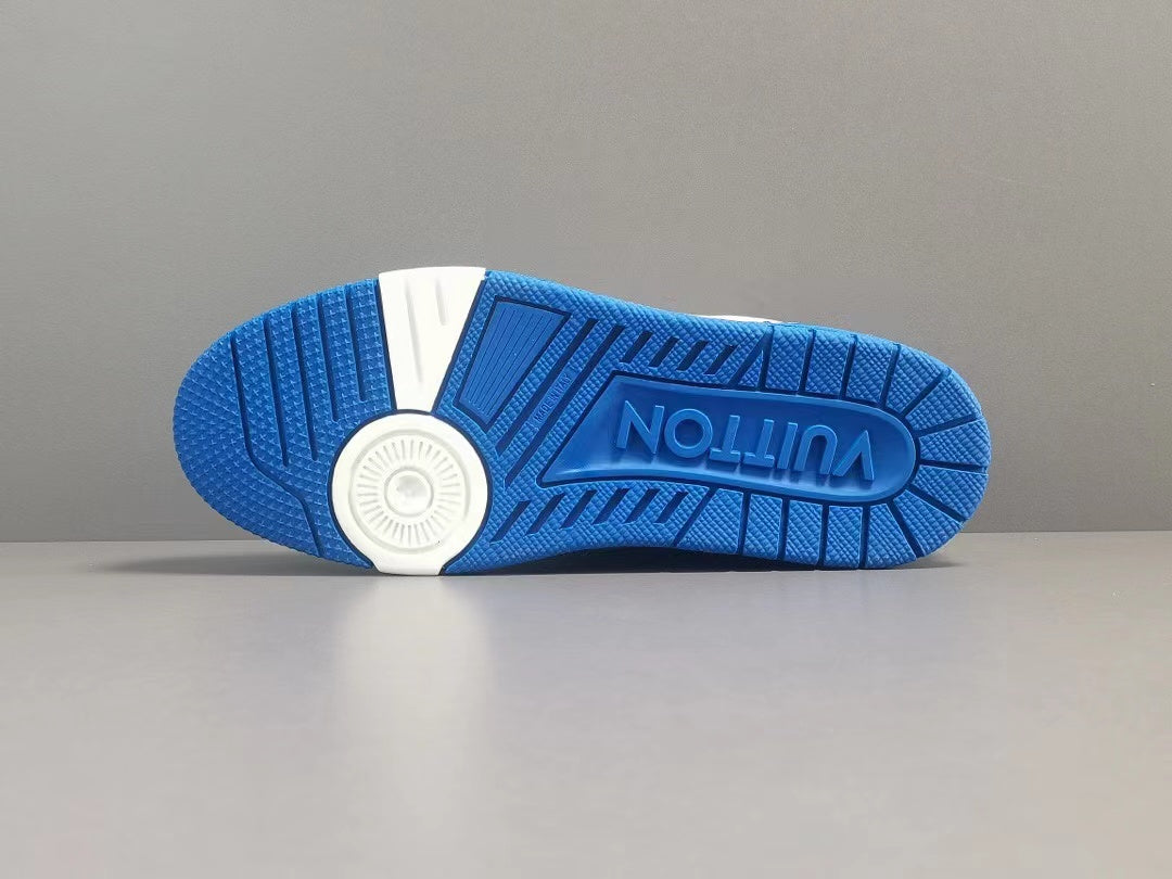 Louis Vuitton Trainer White Blue Signature
