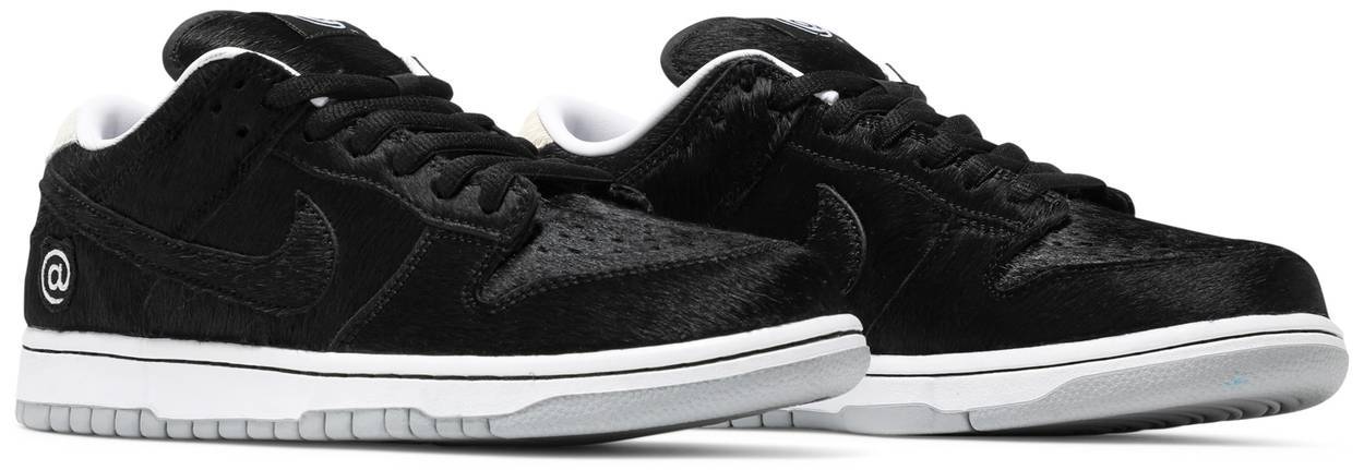 Medicom Toy x Dunk Low SB 'BE@RBRICK'