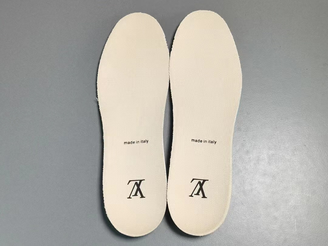 Louis Vuitton Trainer Monogram Denim Beige