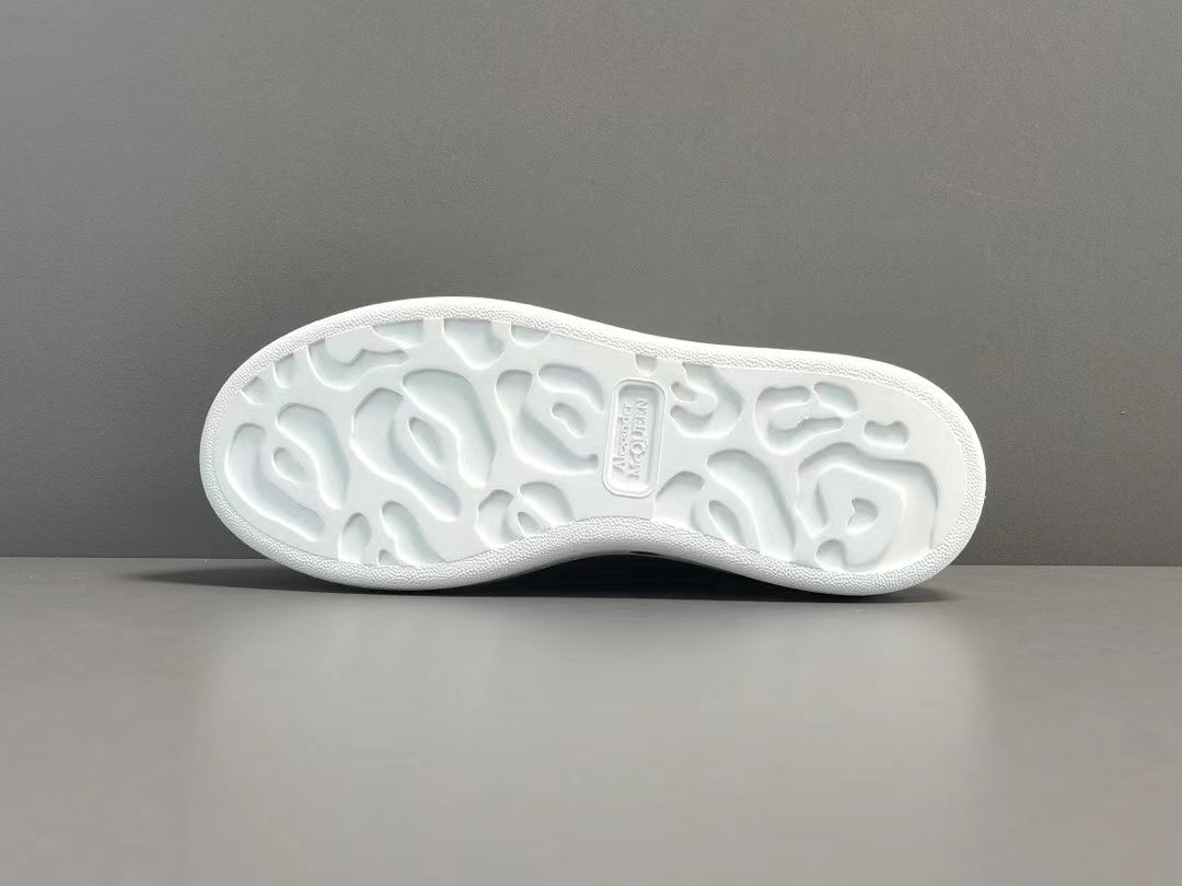 Alexander McQueen Wmns Oversized Sneaker 'White Rainbow'