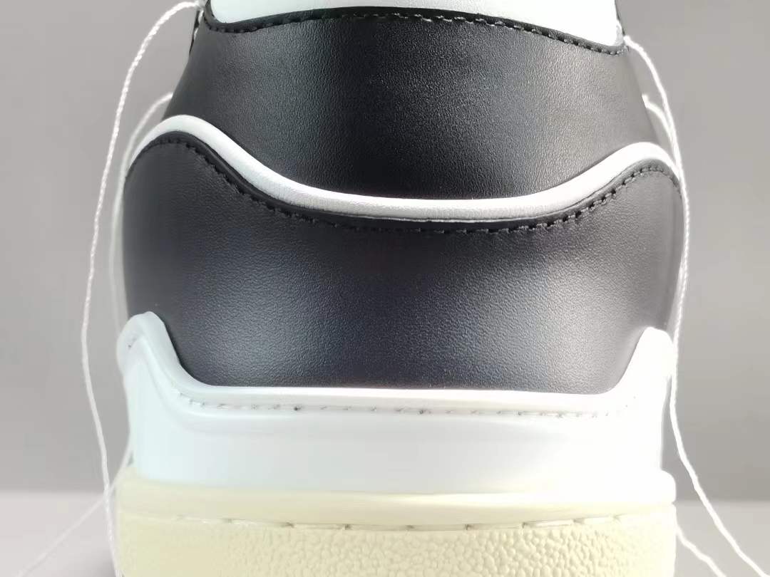 LV Trainer White Blue SS21