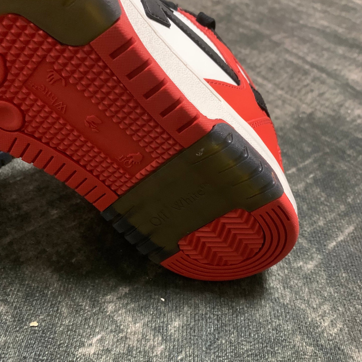Off-White Out of Office Low 'Red White Black' Leather Zip Tie
