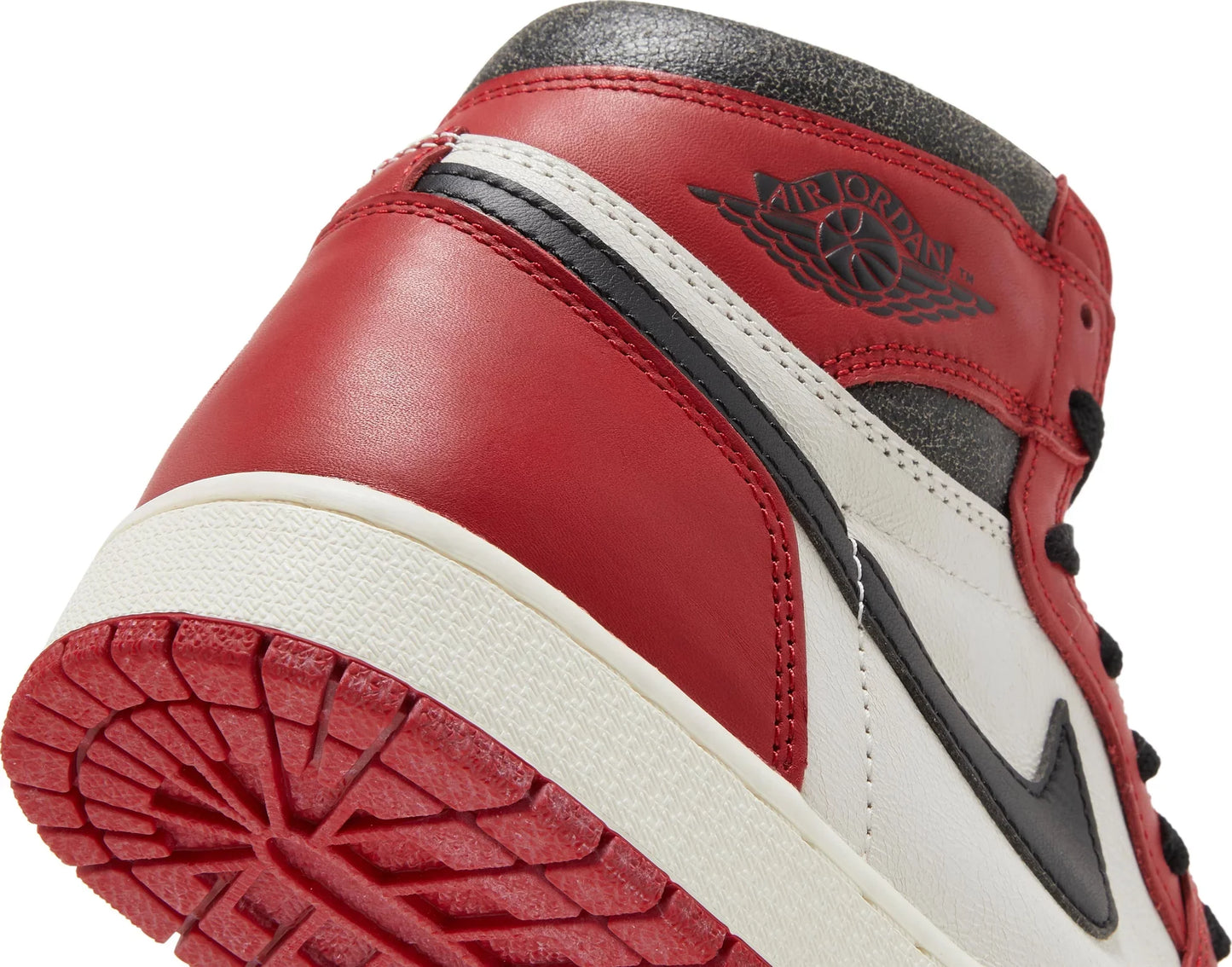Air Jordan 1 Retro High OG  Chicago 'Lost & Found'