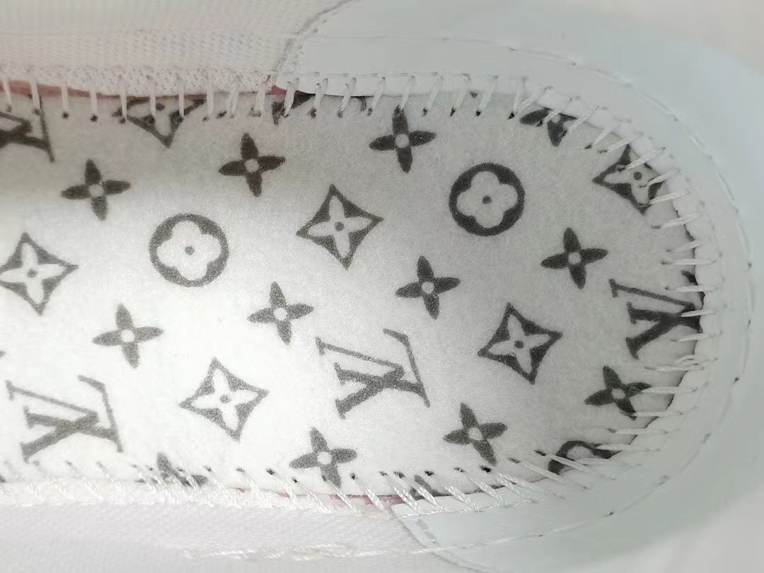 Louis Vuitton Trainer Pink White (W)