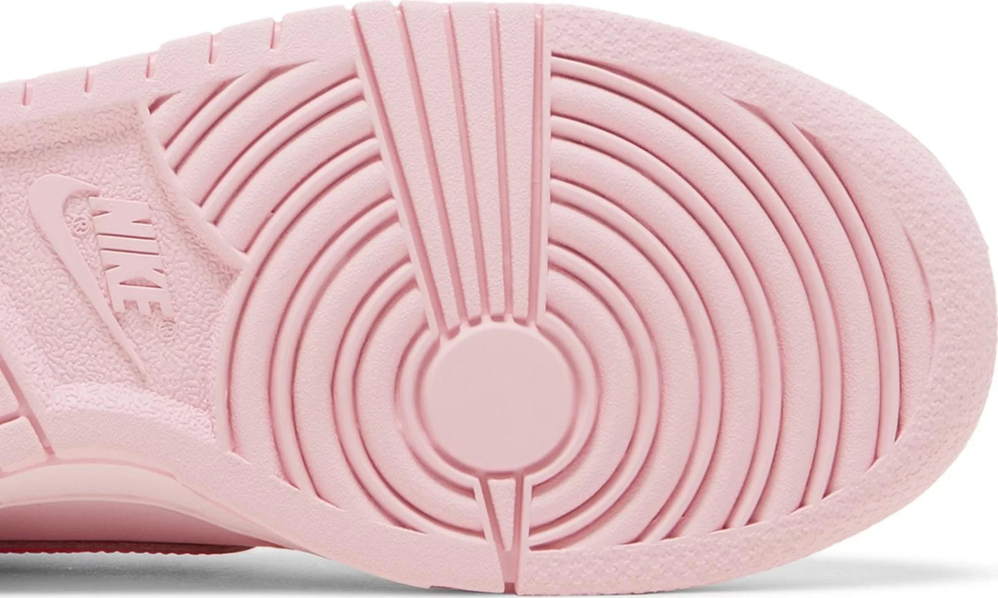 Dunk Low GS 'Triple Pink'