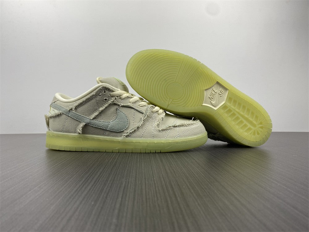 Dunk Low SB 'Mummy'