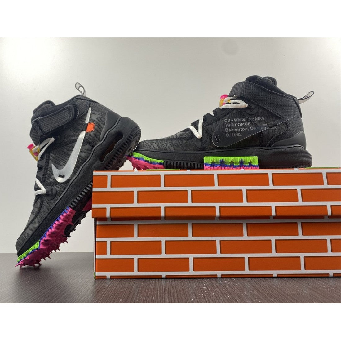 OFF-WHITE x Air Force 1 Mid 'Black'