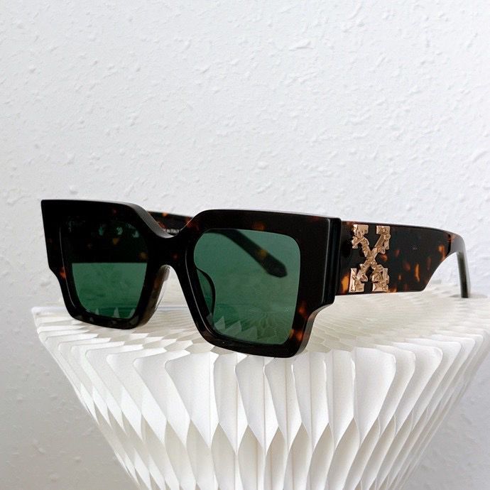 OFF-WHITE Catalina Sunglasses Black / Gold