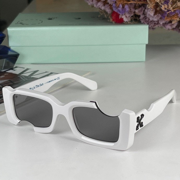 Off-White Cady Acetate 142mm Rectangular Sunglasses White / Transparent