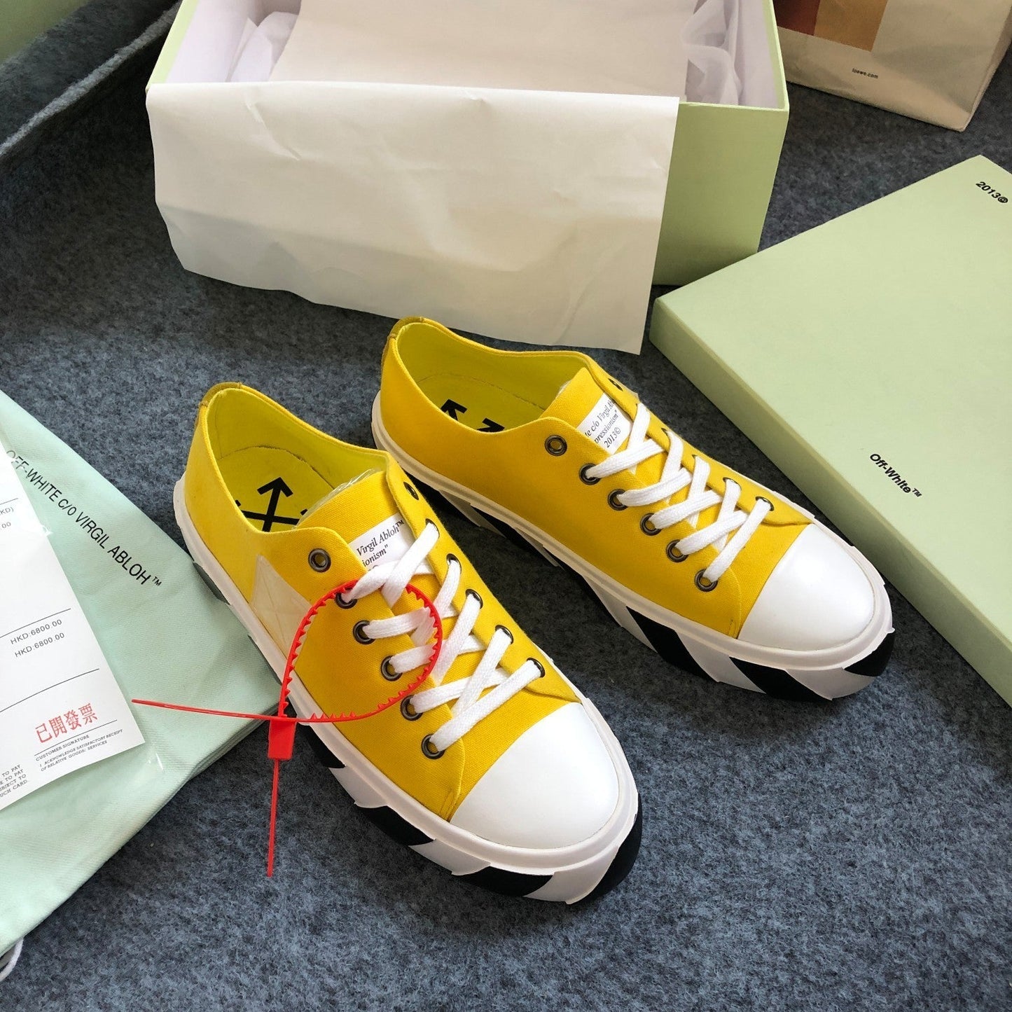 Ooff-White C/O VIRGIL ABLOH Arrow Low Top Yellow/Red/Black