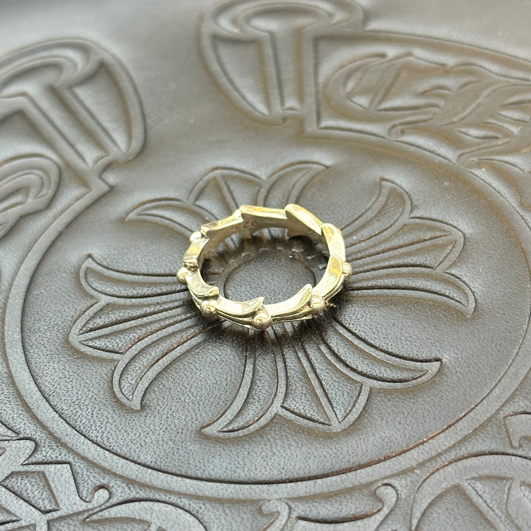 Chrome Hearts - Crosstail Band Ring