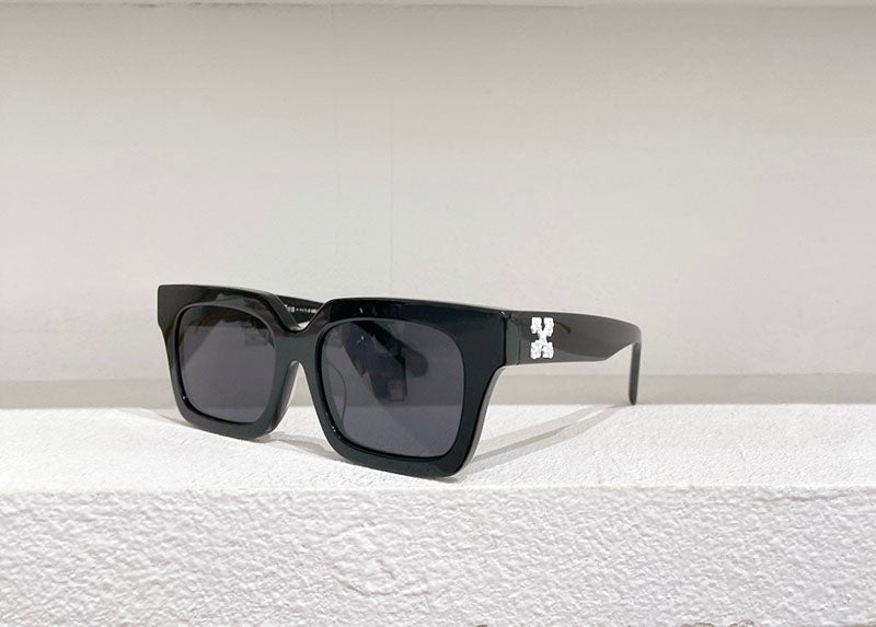 Off-White Rectangular Frame Sunglasses