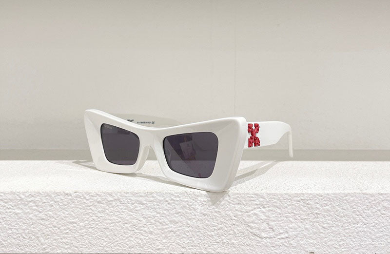 OFF-WHITE Accra Sunglasses