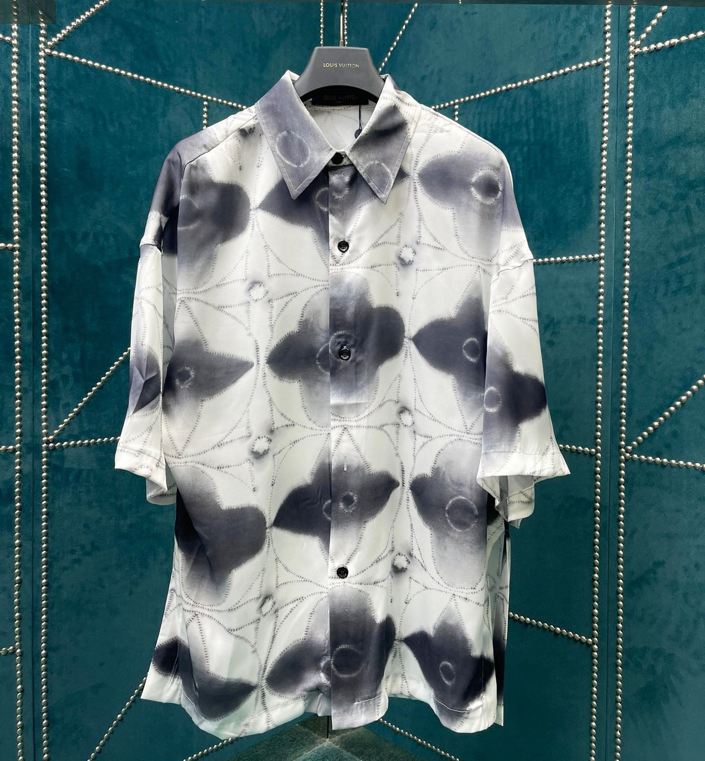 Louis Vuitton LV Multi Buttonholes