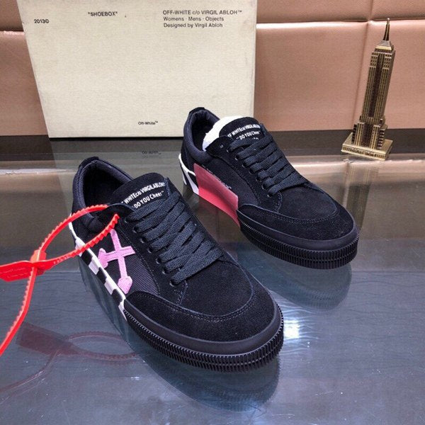 Off-White Vulc Sneaker 'Black Fuchsia'