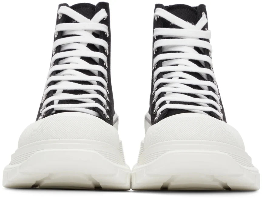 Alexander McQueen Wmns Tread Slick Boot 'Black White'