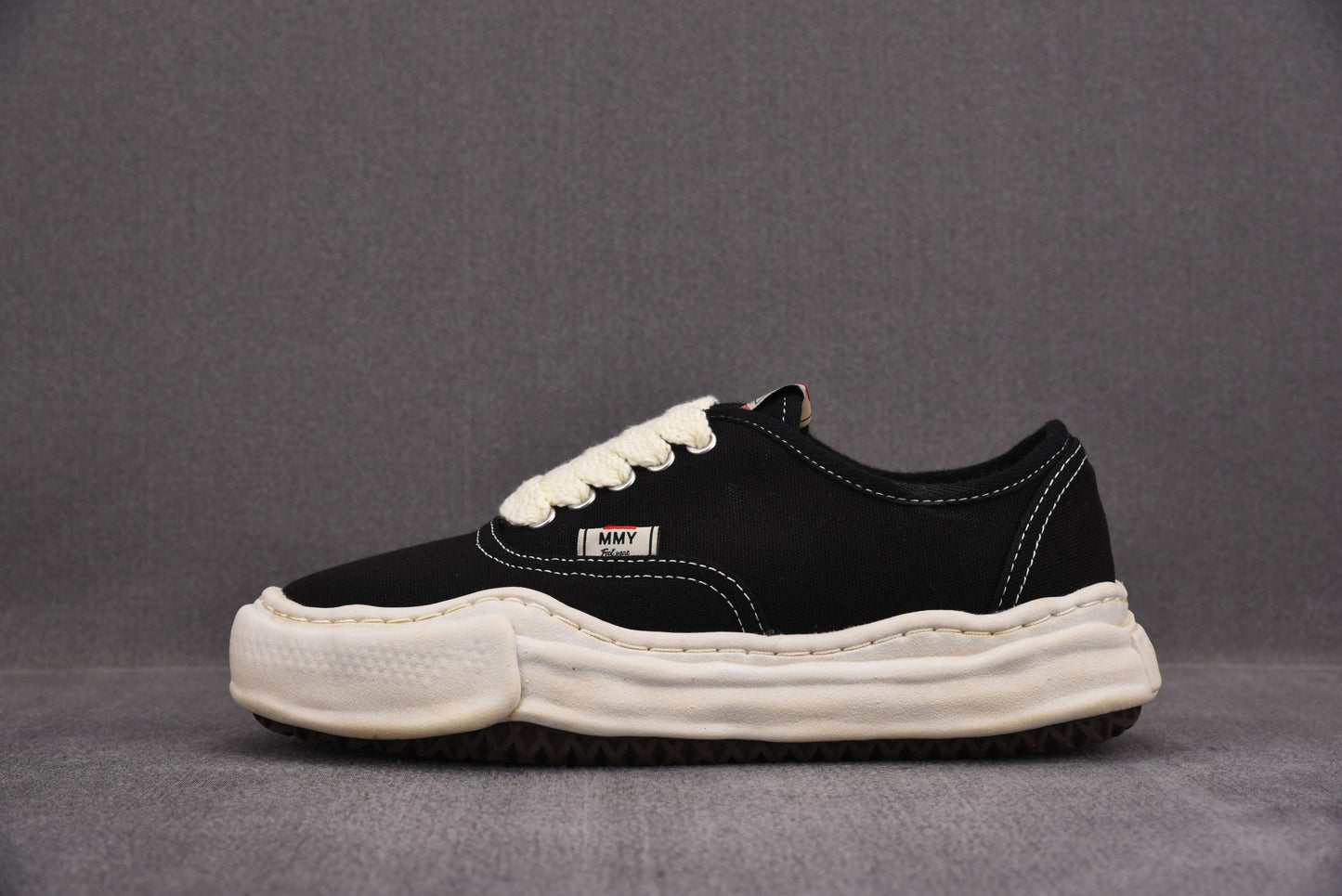 Maison Mihara Yasuiro Baker OD OG Sole Canvas Low Back
