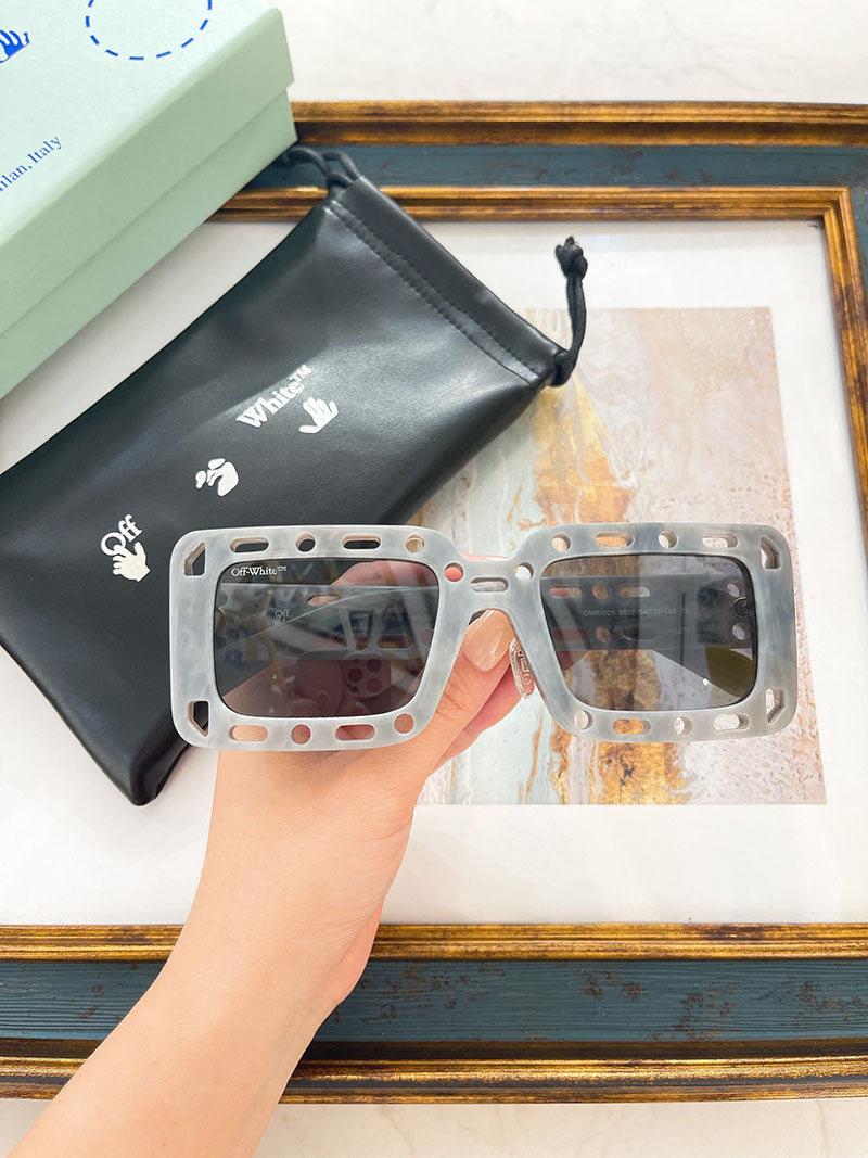 OFF-WHITE Atlantic Cut-Out Detail Square Frame Sunglasses