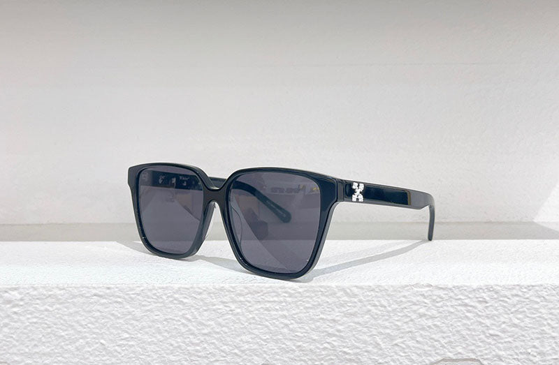 Off-White Puyi Sunglasses