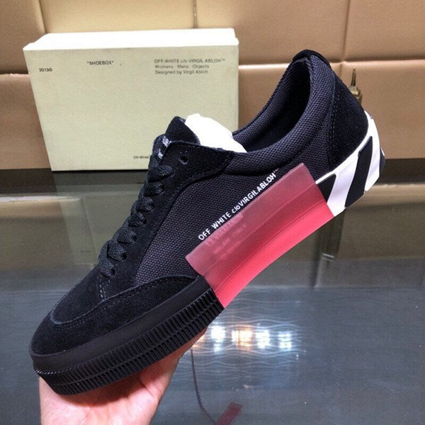 Off-White Vulc Sneaker 'Black Fuchsia'