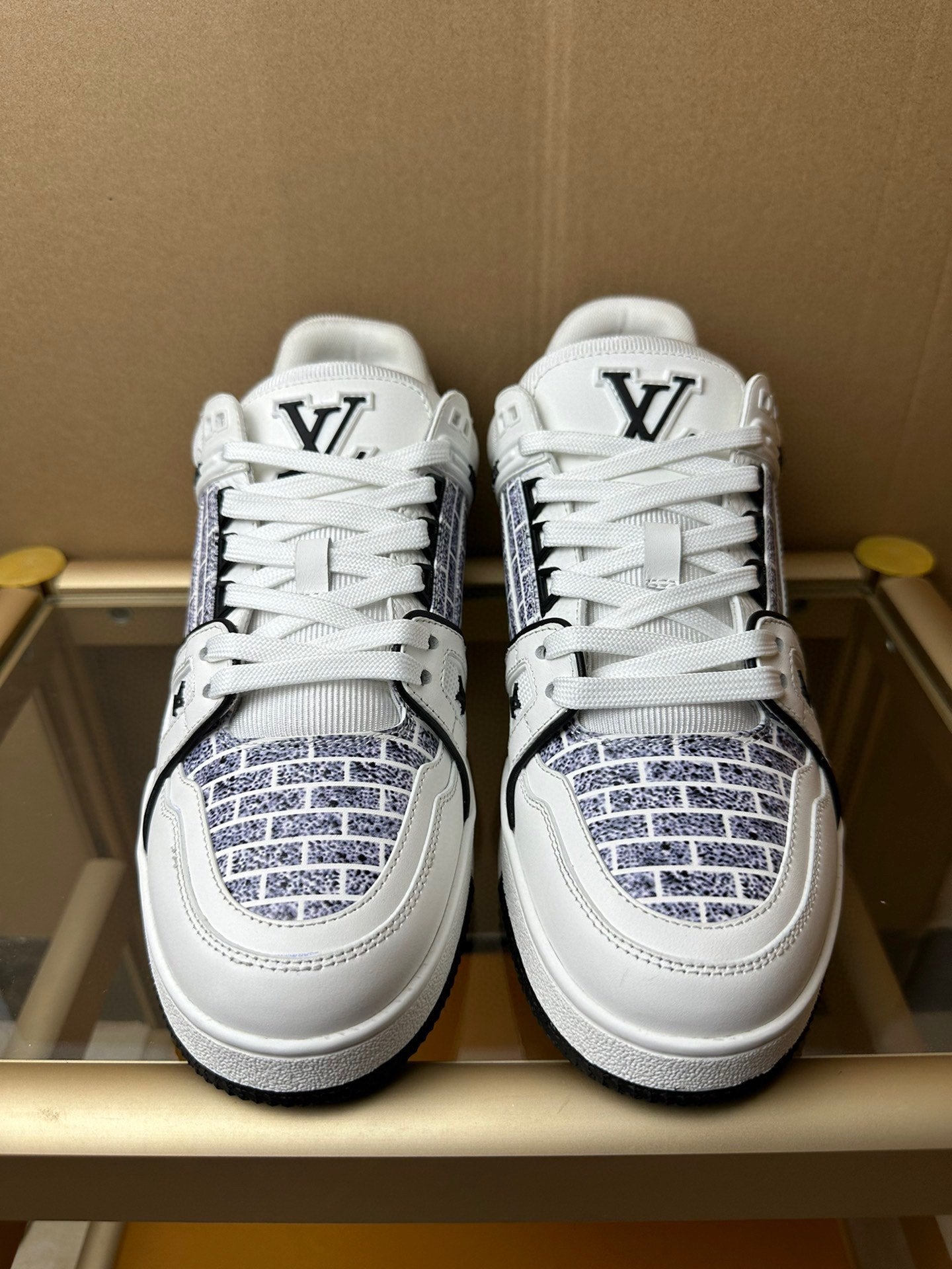 Louis Vuitton LV Trainer Lady Pink White Black
