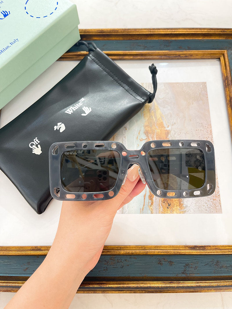 OFF-WHITE Atlantic Cut-Out Detail Square Frame Sunglasses