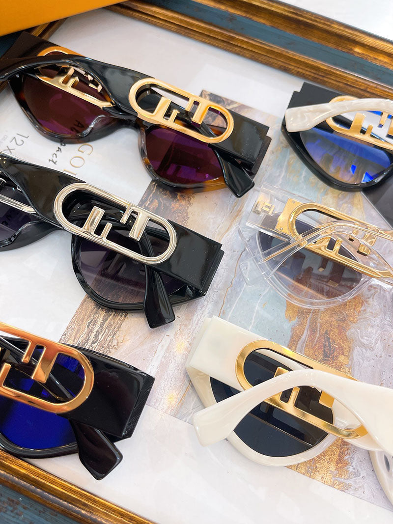 Fendi O’Lock Sunglasses