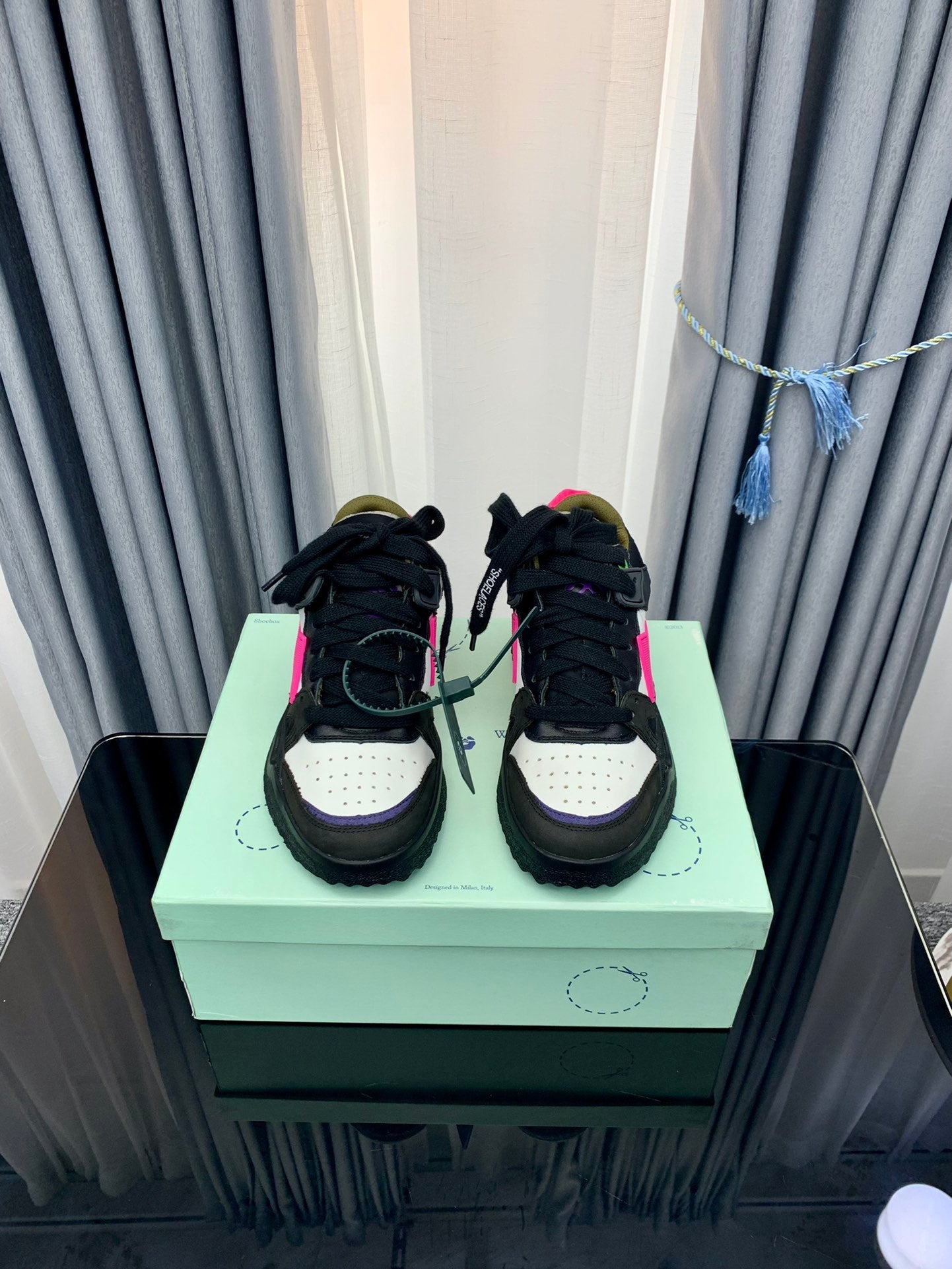 Off-White New Mid Sponge 'Black Fuchsia'