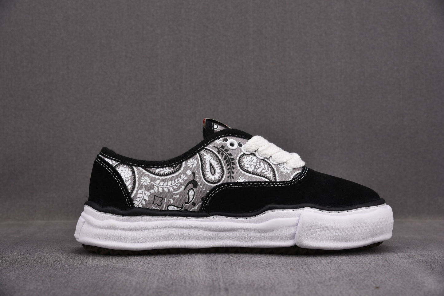 Maison Mihara Yasuiro Baker OG Sole Bandana Black/Grey