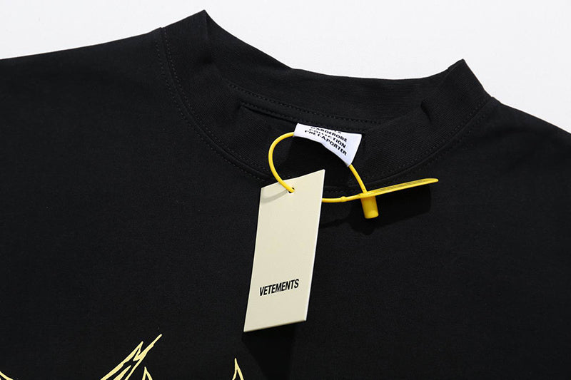 VETEMENTS Living Legend T-shirt | Black