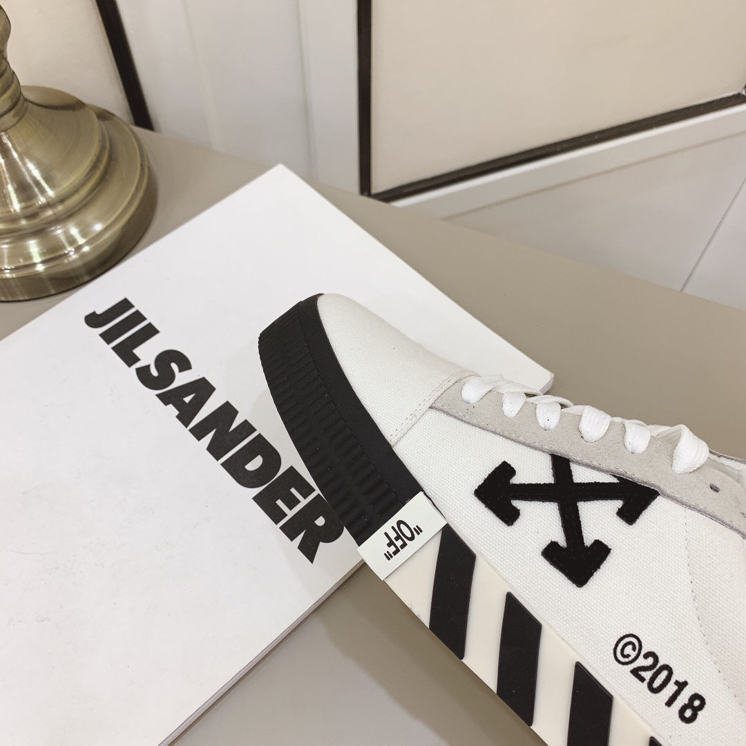 Off-White Vulc Sneaker Low 'White Black'