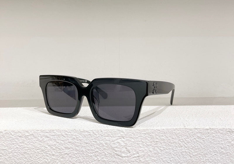 Off-White Rectangular Frame Sunglasses