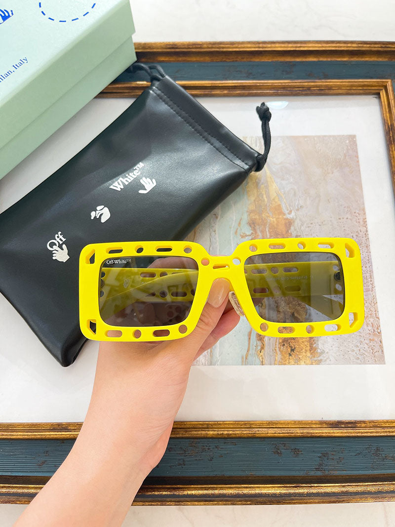 OFF-WHITE Atlantic Cut-Out Detail Square Frame Sunglasses