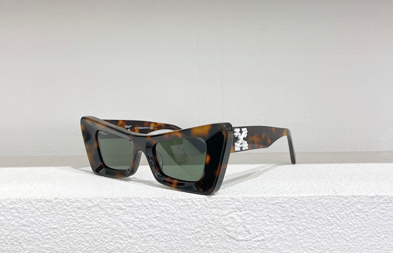 OFF-WHITE Accra Sunglasses