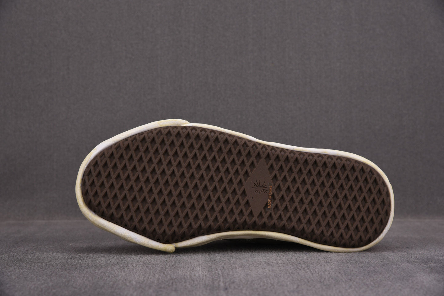 Maison Mihara Yasuiro Baker OD OG Sole Canvas Low Green