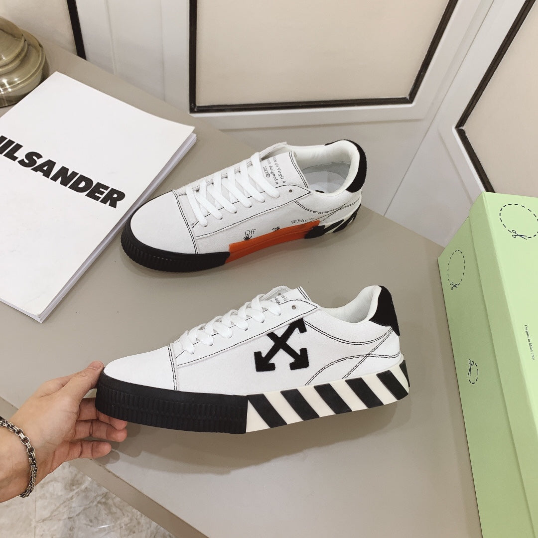 Off-White Wmns Arrow Vulcanized Low 'White Black'