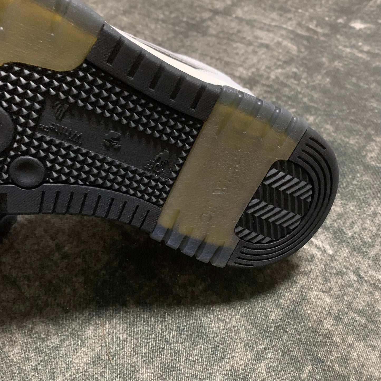 Off-White Out of Office Light Grey Black