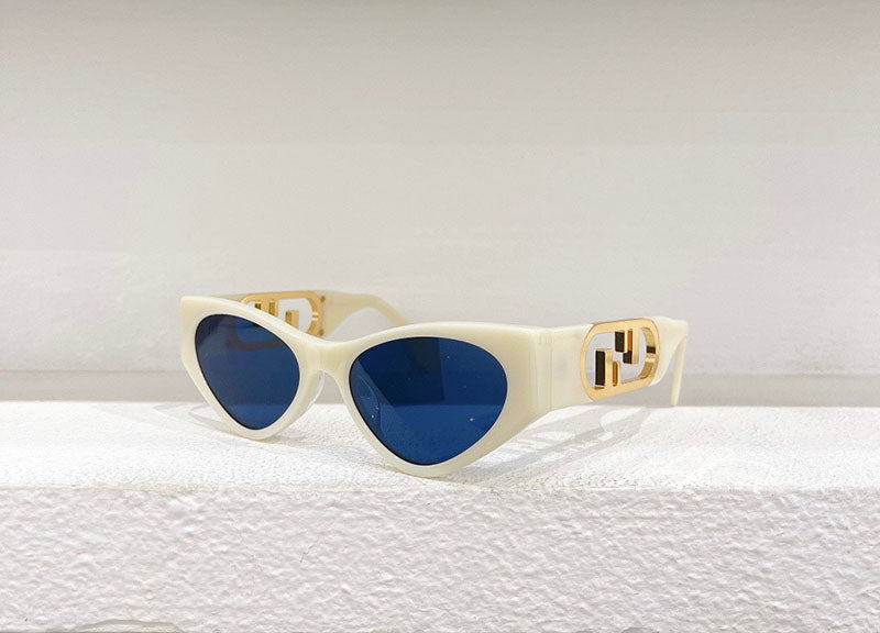 Fendi O’Lock Sunglasses