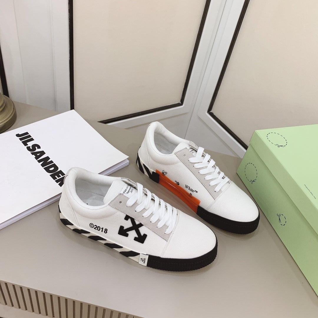 Off-White Vulc Sneaker Low 'White Black'