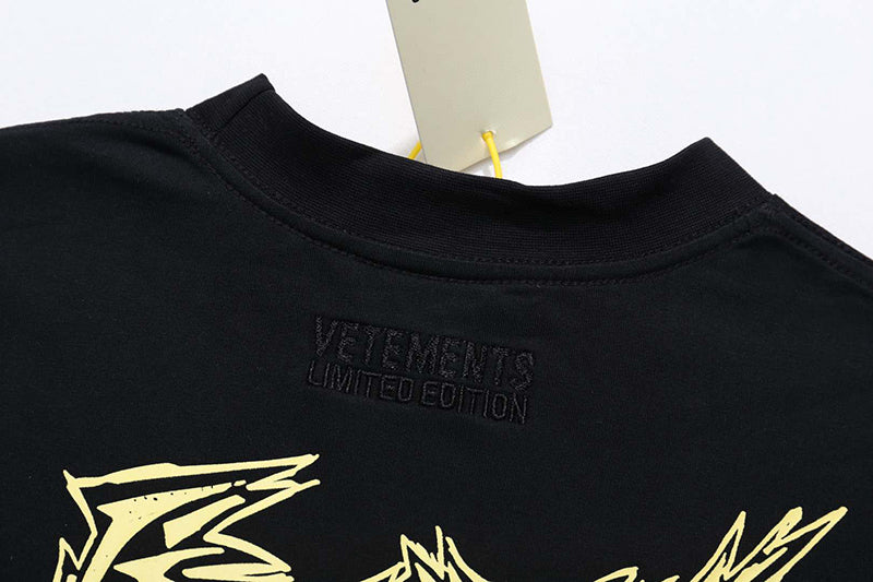 VETEMENTS Living Legend T-shirt | Black