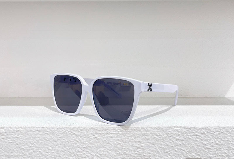Off-White Puyi Sunglasses