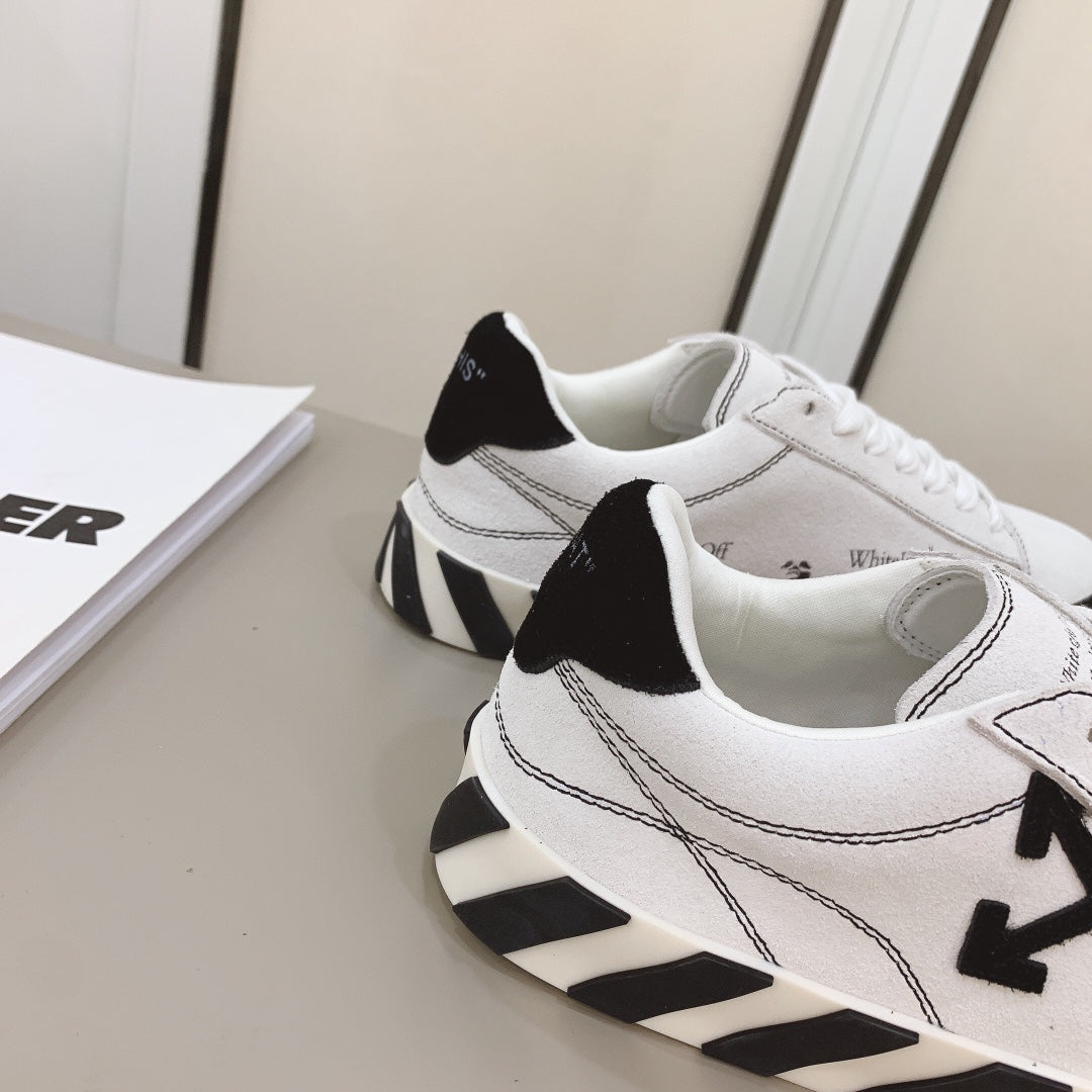 Off-White Wmns Arrow Vulcanized Low 'White Black'