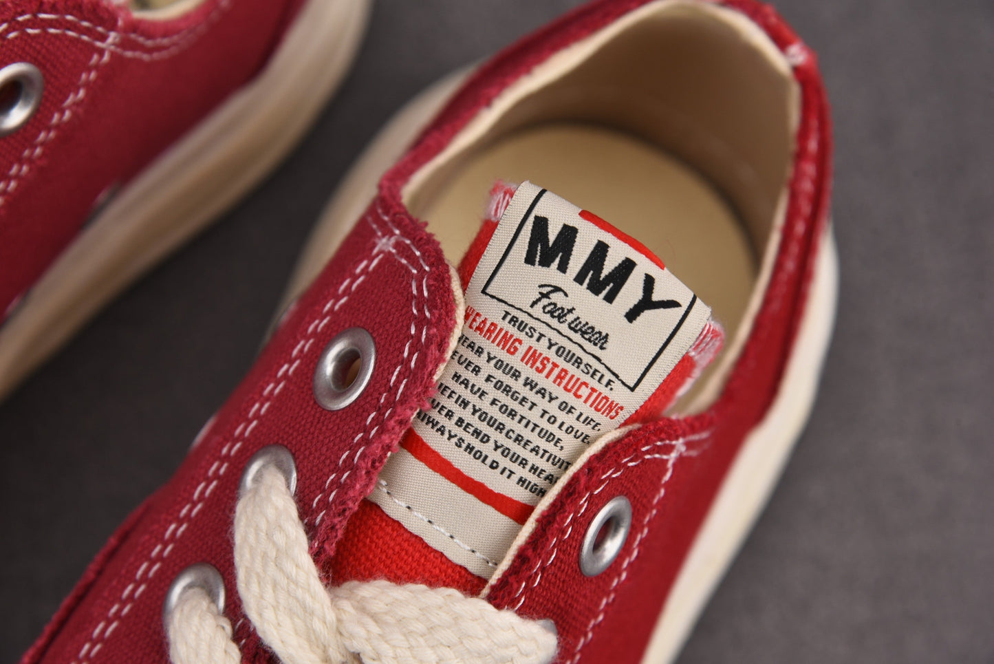 Maison Mihara Yasuiro Baker OD OG Sole Canvas Low Red