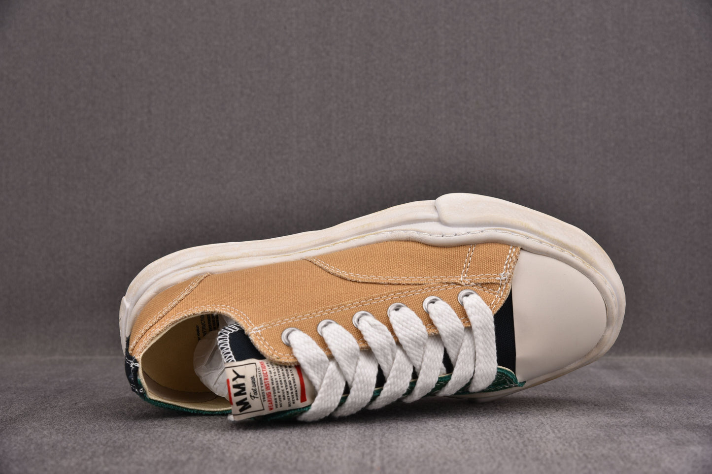 Maison Mihara Yasuhiro Peterson Low OG sole Overdyed Beige/Green