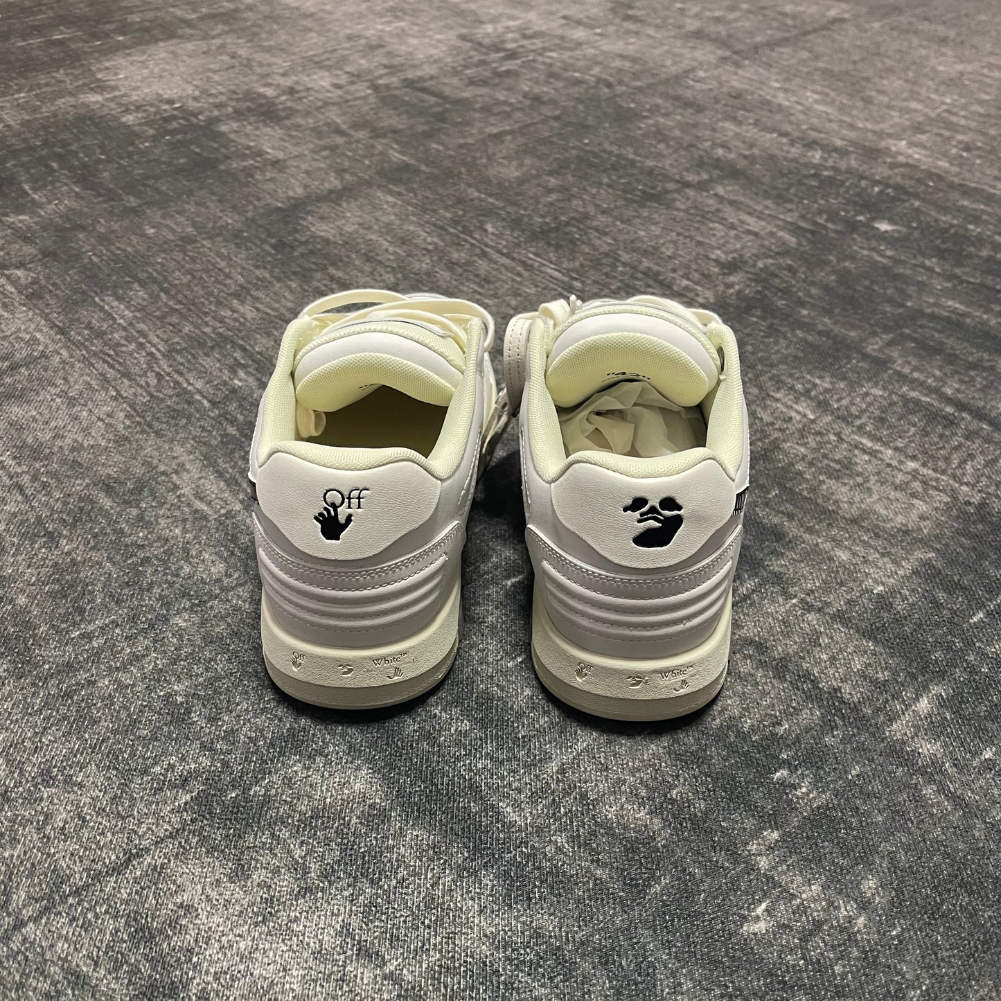 OFF-WHITE OOO Low Tops White Black SS21