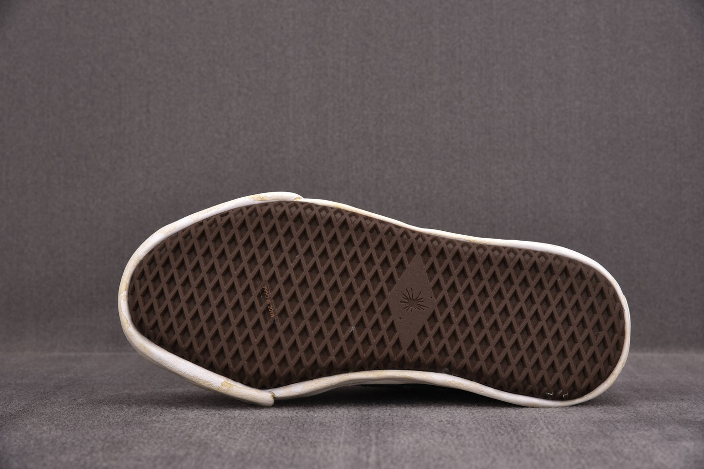 Maison Mihara Yasuhiro Peterson Low OG sole Overdyed Beige/Green